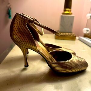 Dolce Gabbana gold Art Deco heels Sandals size 7.5